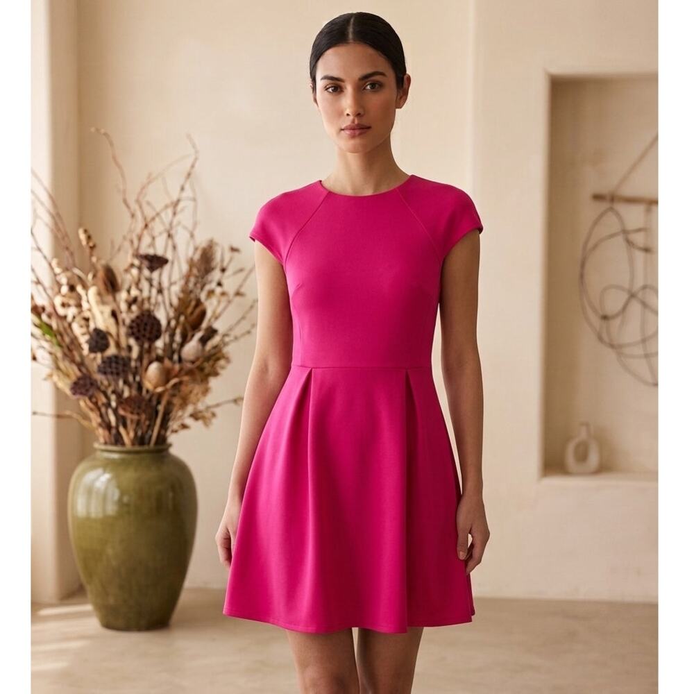 Romeo + Juliet Couture Mini Dress Womens S Dress Pink Cap-Sleeve Skater Style